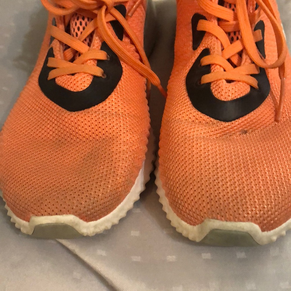 Running shoes - Picture 3 of 3